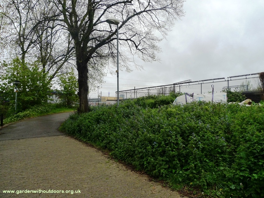railway line Maiden Lane Camley St